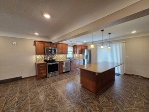 Building Photo - 1610 Parker St