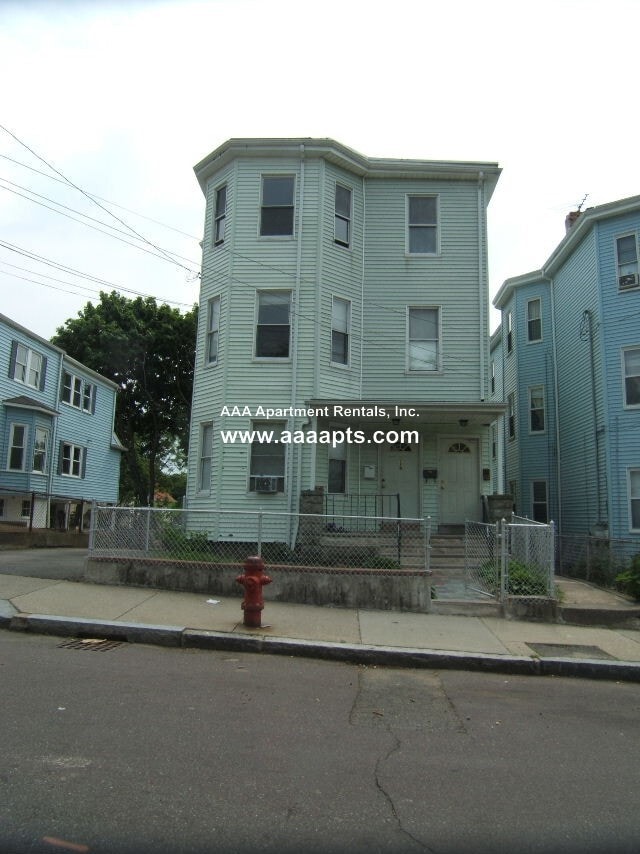 Building Photo - 139 Franklin St