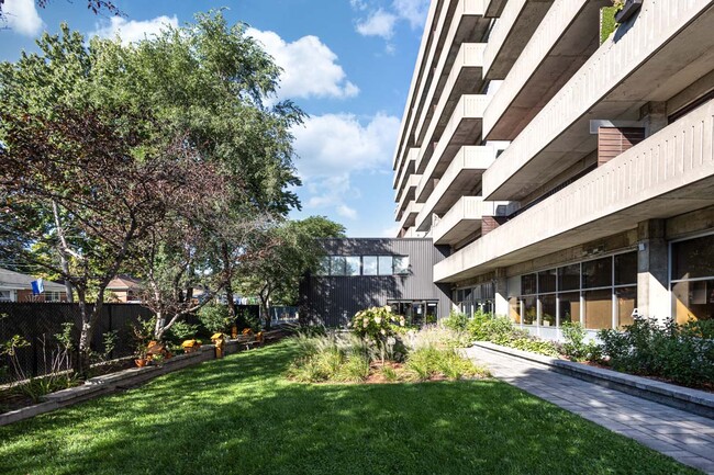 Building Photo - The Portneuf Apartments