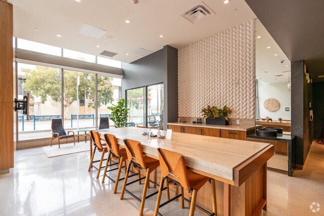 Lobby - Alta Potrero