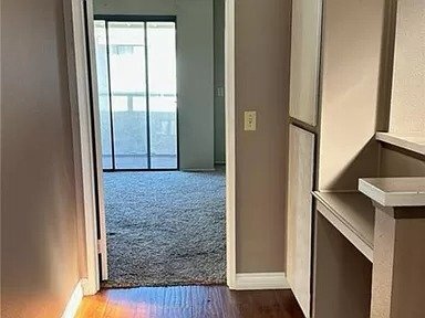 Foto del edificio - Exceptionally maintained two story condo.