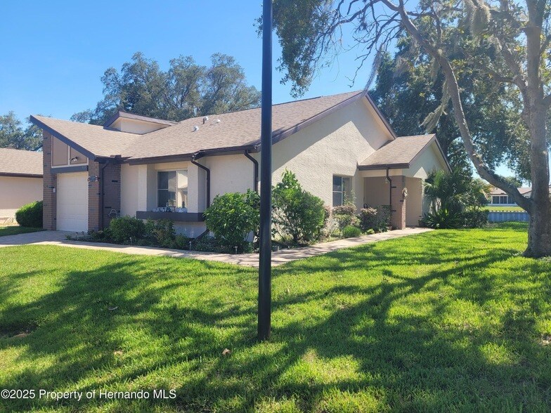 Foto principal - 7559 Heather Walk Dr