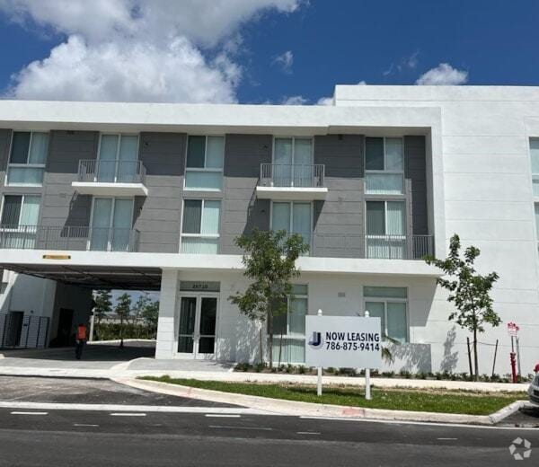 Building Photo - 26720 Old Dixie Hwy