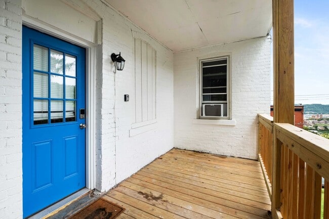 Building Photo - 3358 Ridgway St