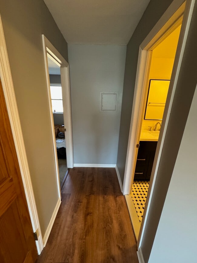 hallway to bedroom/bath - 12 White Gate Dr