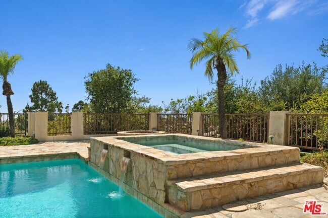 Foto del edificio - 1915 Carla Ridge