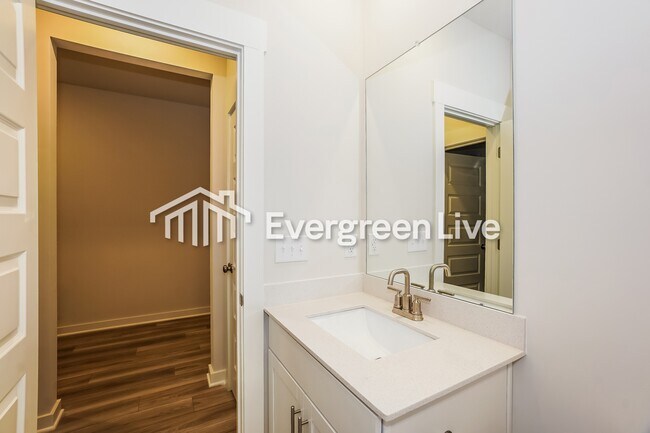 Building Photo - 862 Bur Oak Ct