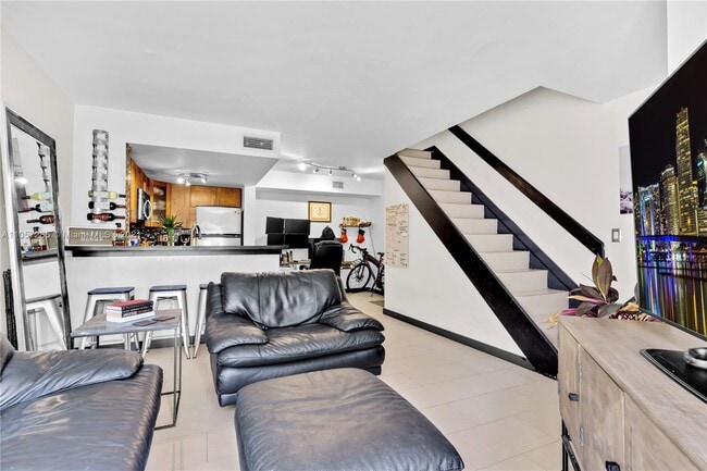 Foto del edificio - 8660 NW 6th Ln