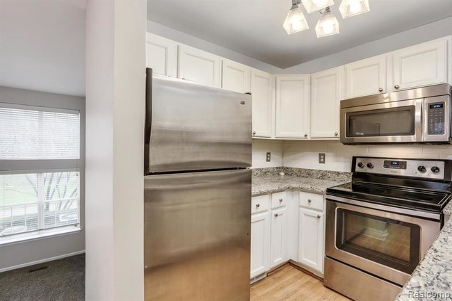 Building Photo - 1478 Maryland Club Dr