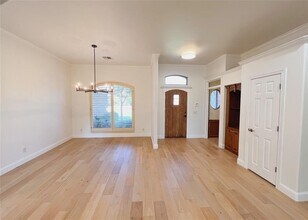 Building Photo - 3124 Viewmont Ct