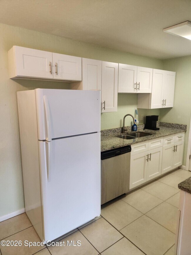 Foto del edificio - 2130 Forest Knoll Dr NE