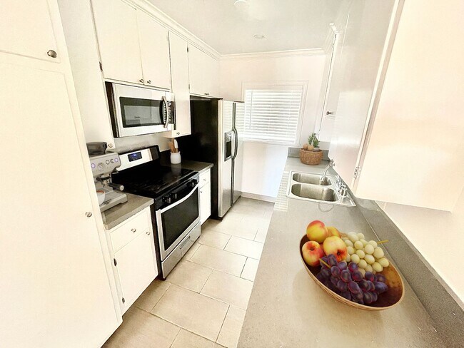 Interior Photo - Edgewood Village