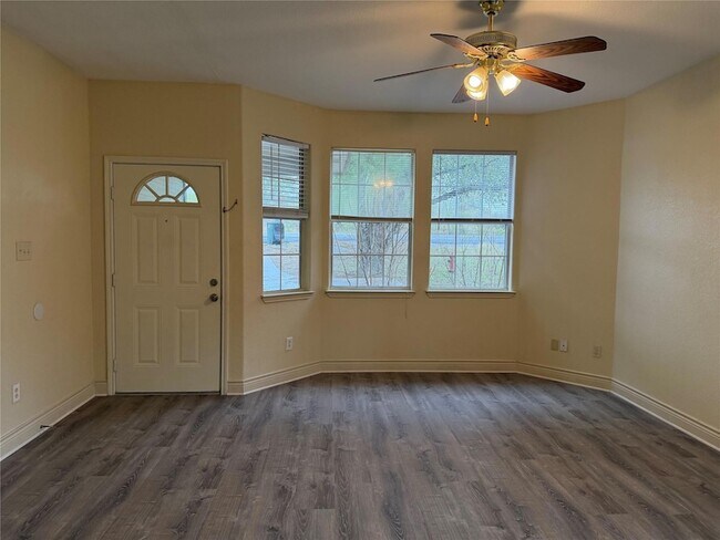 Foto del edificio - 1814 State Hwy 95