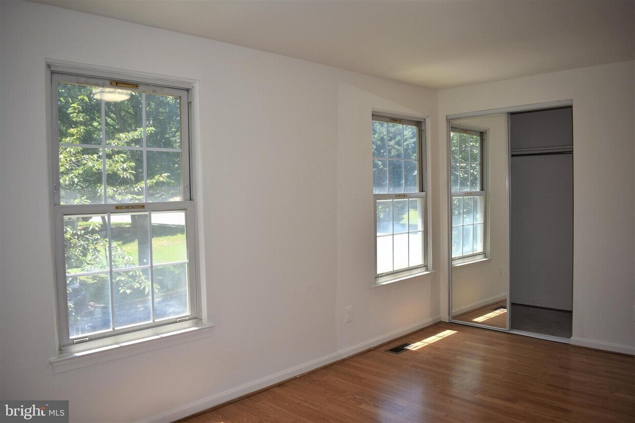 Primary Photo - 12413 Gooderham Way