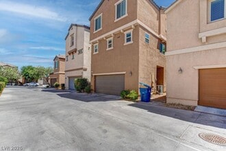 Building Photo - 7724 Vibrant Threads Ct