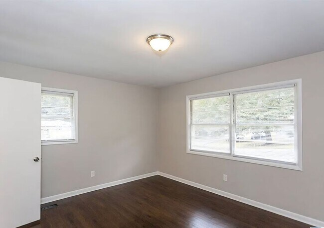 Foto del edificio - 1601 4th St NW