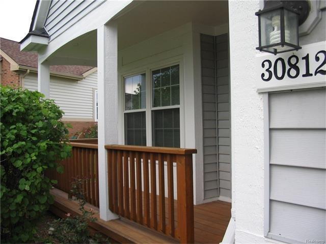 Building Photo - 30812 Golden Ridge