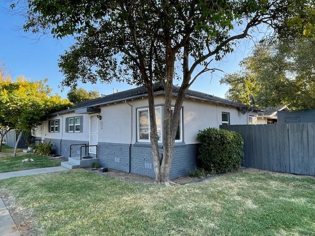 Corner duplex unit at 3731 46th Street, Sacramento, CA 95820 - 3731 46th St