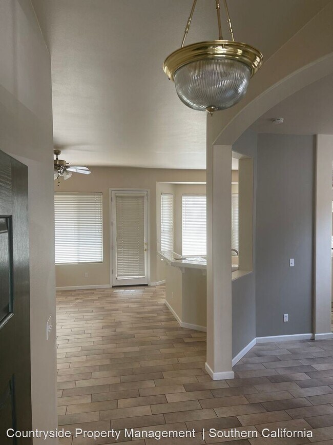 Building Photo - 3 br, 2 bath House - 4593 W. Laurendale Drive