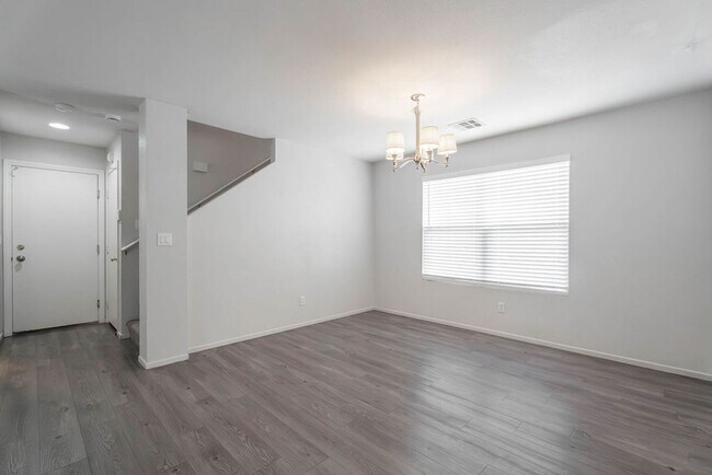 Foto del edificio - 5531 Doubleday St