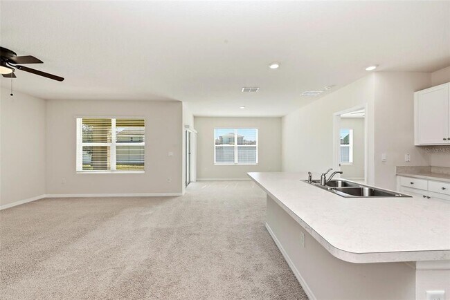 Foto del edificio - 2725 Dumont Ln