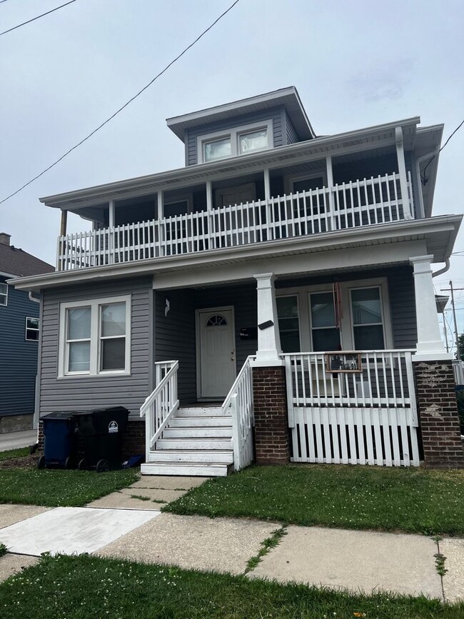 Building Photo - 1701 Edgewood Ave