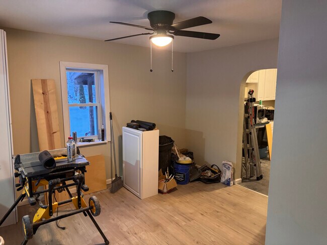 Building Photo - 418 S Wiley St