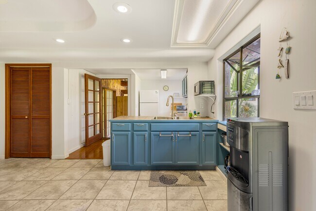 Building Photo - 75-5821-5821 Neke Pl