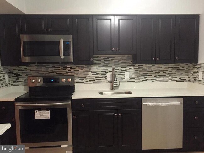 Foto del edificio - 7540 Coddle Harbor Ln