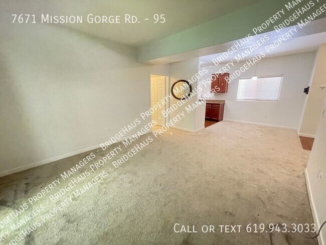 Building Photo - Check out this spacious 2 bedroom / 2 bath...