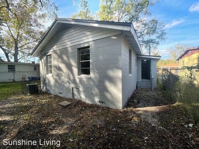 Foto del edificio - 3 br, 2 bath House - 1264 W 18th St