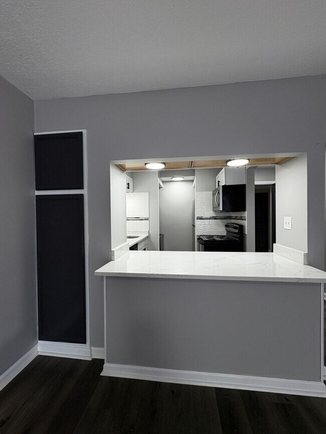 Foto del edificio - Discover Your Perfect Home at Bellagio North Living I in Indianapolis