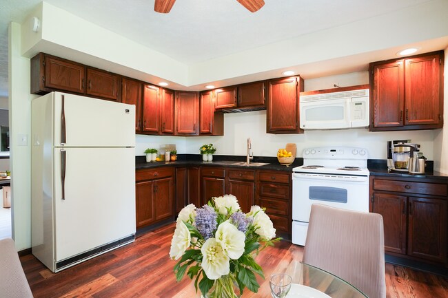 Foto del edificio - 855 S Hazel St