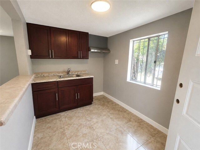 Foto del edificio - 1153 E 50th St