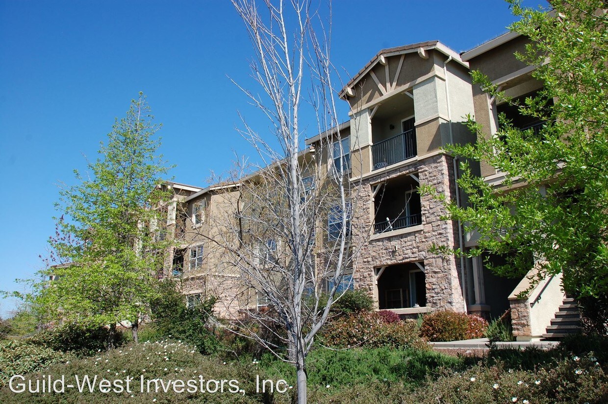 Foto principal - 1181 Whitney Ranch Pkwy