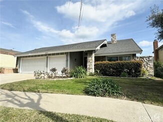 Building Photo - 1472 Spruce Tree Dr