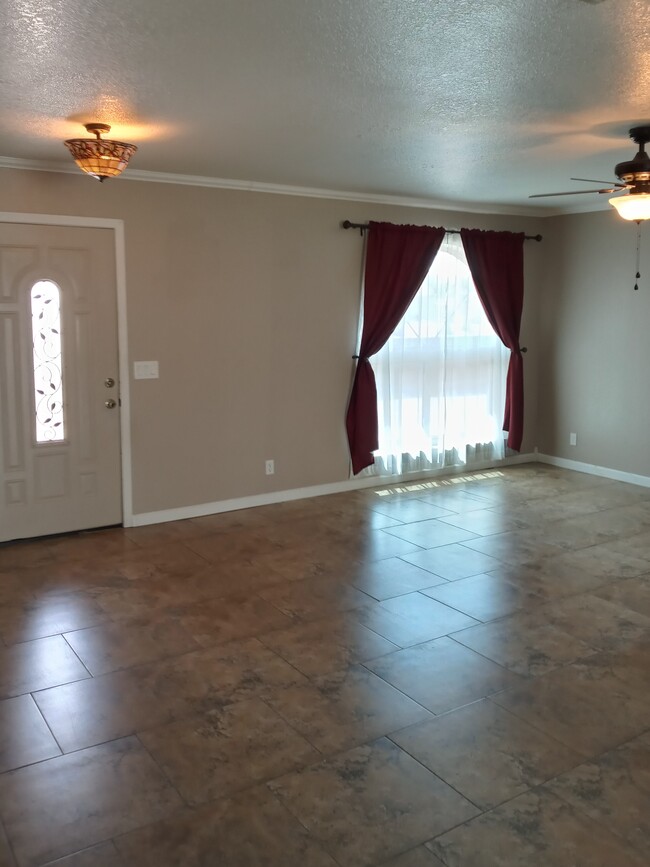 Living Room - 2351 Rainbow Ave N