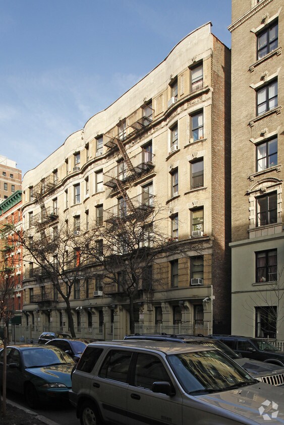 3 - 7 W 108th St - 7-9 W 108th St