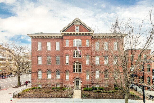 Foto del edificio - Berret School Lofts