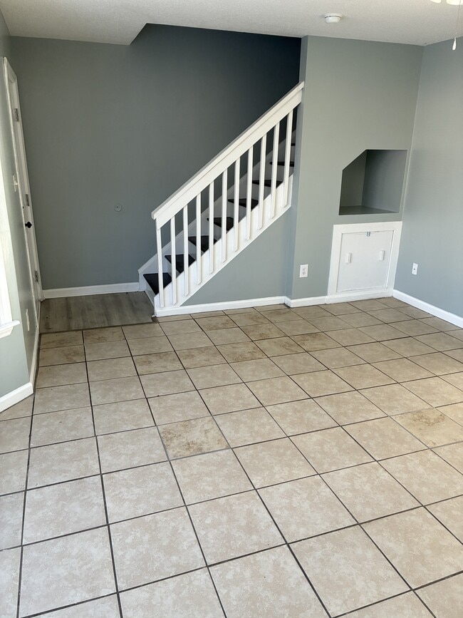 Photo - 112 Concord Dr Townhome