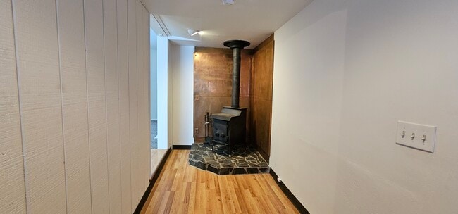 Building Photo - 1352 N Pioneer Peak Dr