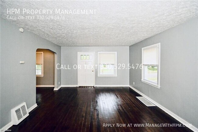 Foto del edificio - 1699 Sunset Ave