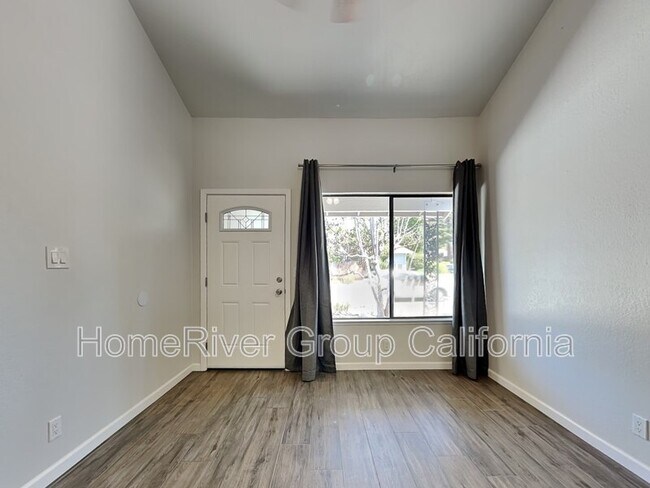 Foto del edificio - 5901 Spring Glen Dr