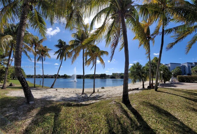 Foto del edificio - 9371 Fontainebleau Blvd