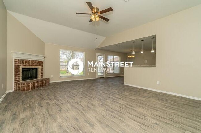 Building Photo - 3 Bedroom Pet-Friendly Home in ARLINGTON, TX with Main Street Renewal