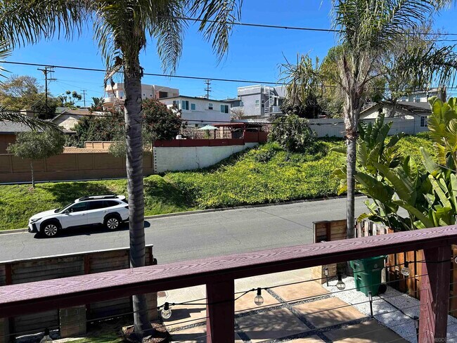 Foto del edificio - 3550 Wawona Dr