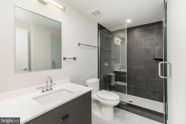 Foto del edificio - 3449 Scotts Ln