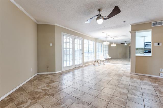 Building Photo - 16301 Ledgemont Ln