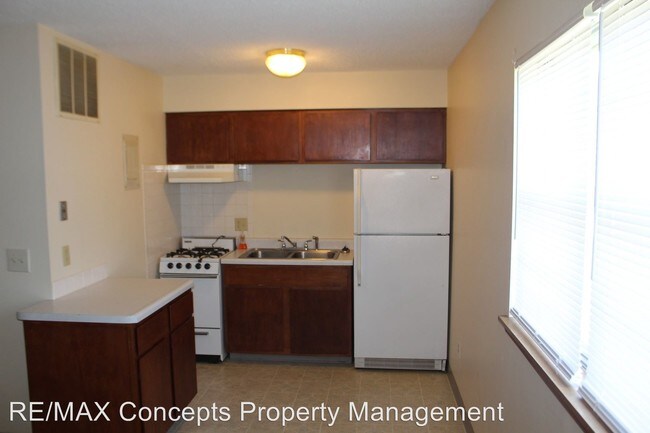 Building Photo - 405 8th St SW