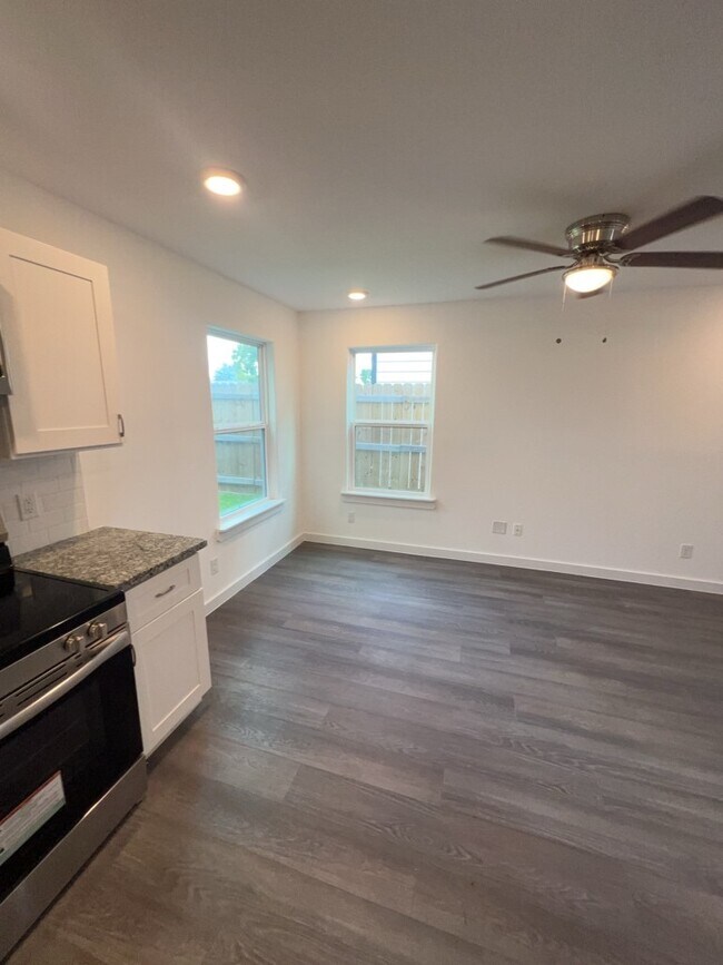 Foto del edificio - 6009 Wedgefield St